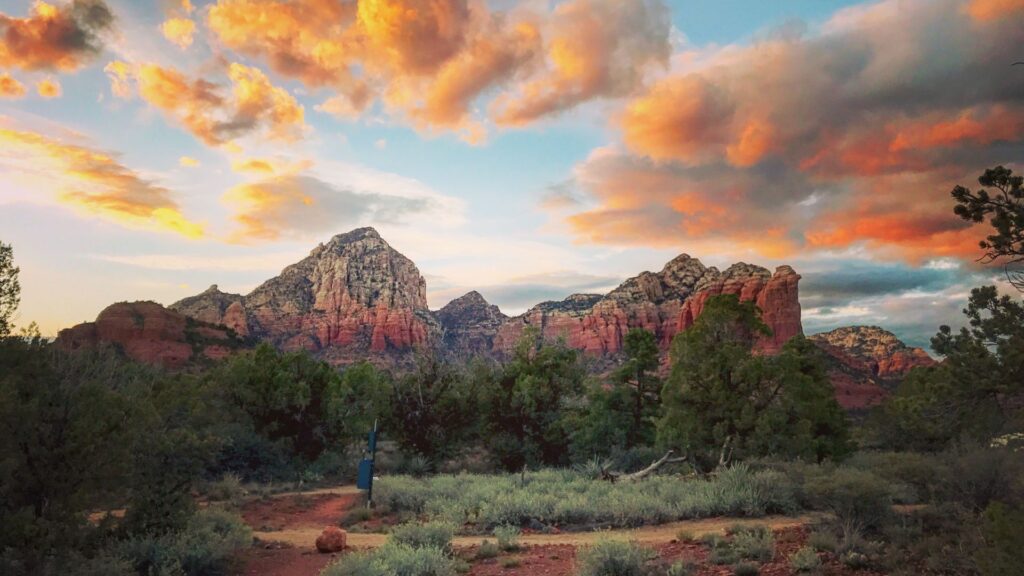 mountains in sedona az
